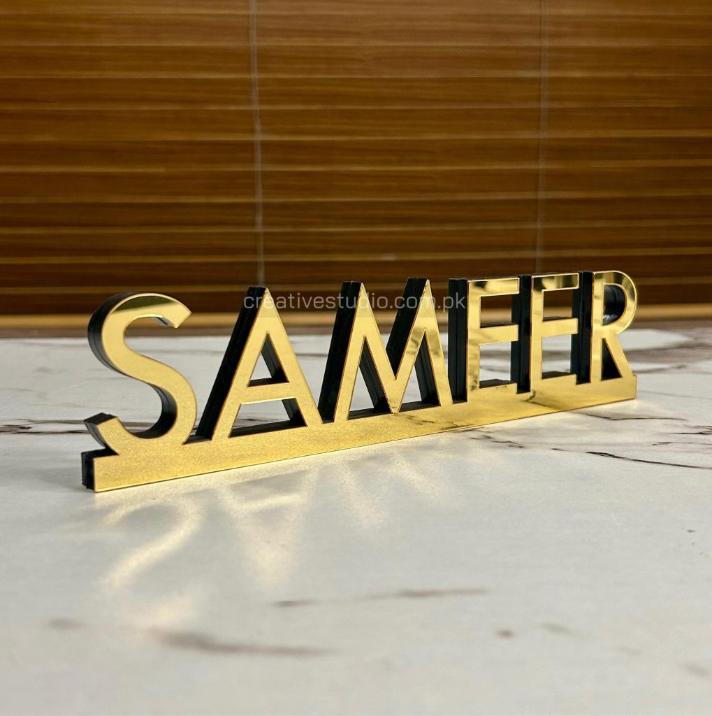 DESK NAME SIGN